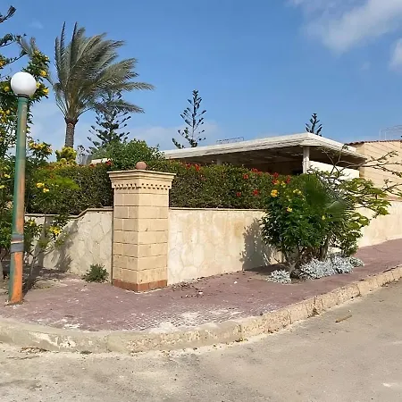 Villa Oasis: North Coast Family Retreat with Rooftop and Private Gardens Dawwar Aba Mahrus Exterior photo