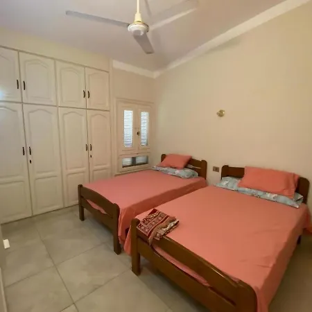 Villa Oasis: North Coast Family Retreat with Rooftop and Private Gardens Dawwar Aba Mahrus Exterior photo
