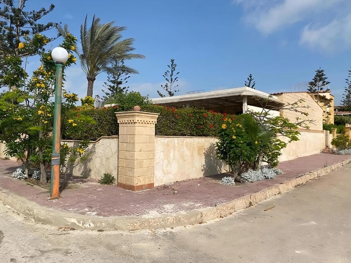Oasis: North Coast Family Retreat With Rooftop And Private Gardens Villa *